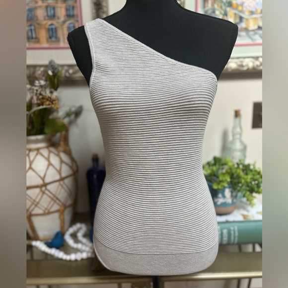 ABERCROMBIE & FITCH ONE SHOULDER RIBBED KNIT BEIGE THONG STYLE BODYSUIT SZ M - Picture 6 of 11